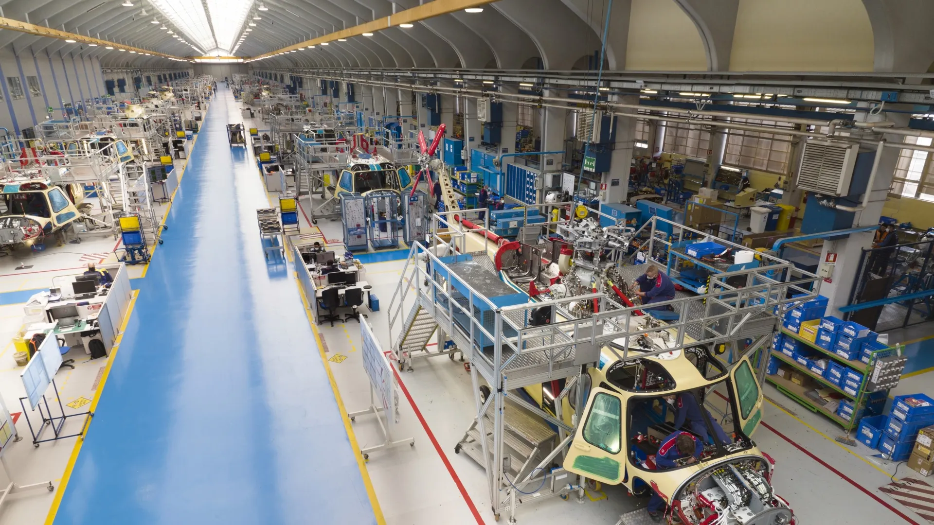 Linea di assemblaggio elicotteri Leonardo